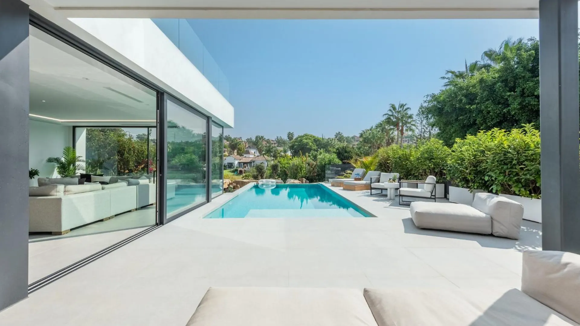 Apartment Extravagant 5 Bdrm Golfer'S Villa With Private Pool Estepona