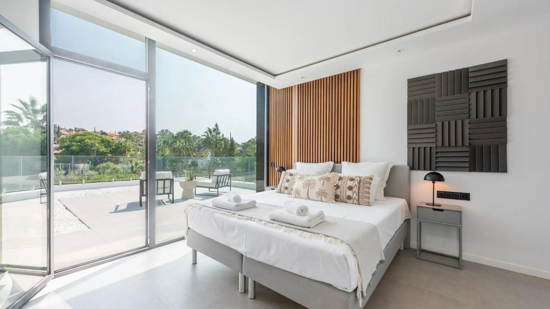 Extravagant 5 Bdrm Golfer'S Villa With Private Pool Estepona Spain