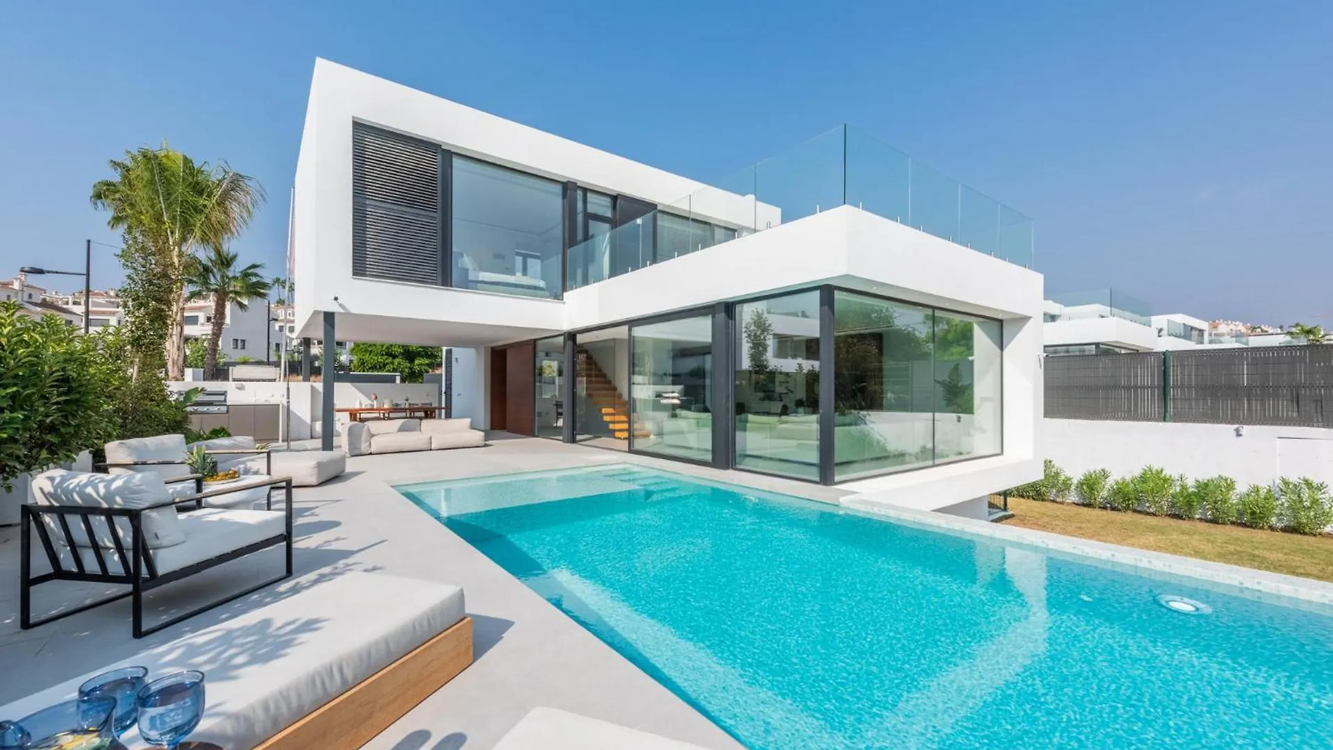 Extravagant 5 Bdrm Golfer'S Villa With Private Pool 에스테포나 0*,