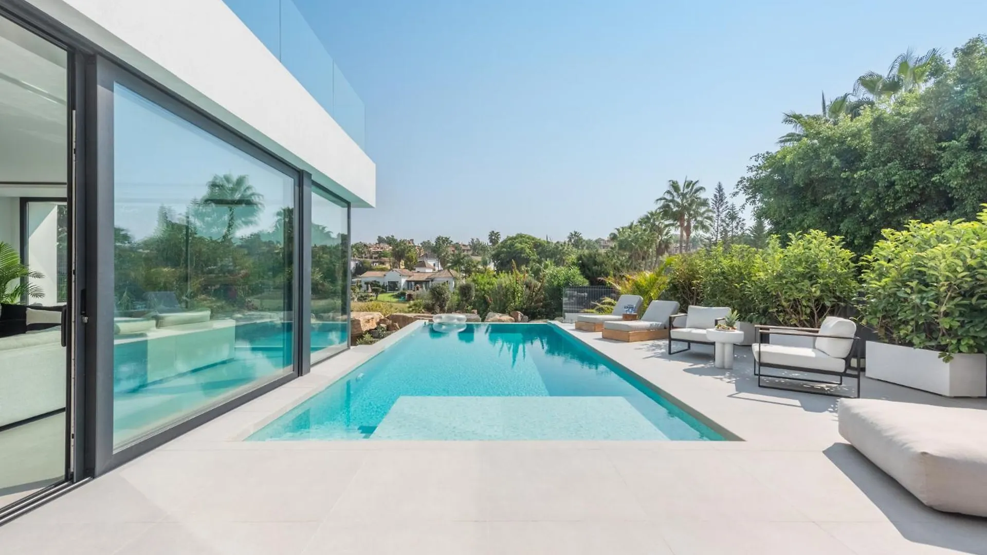 Extravagant 5 Bdrm Golfer'S Villa With Private Pool 에스테포나